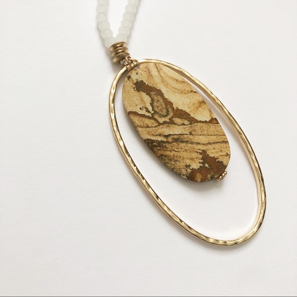 {hp} {last one} Long Toggle Pendant Necklace - Picture 6 of 6